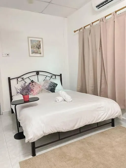 Beach Side Cozy Bungalow Tanjung Bungah